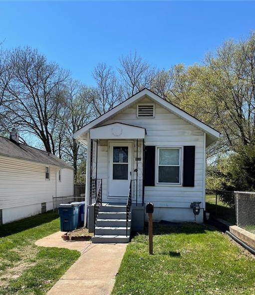 9533 Clyde Avenue - Photo 1