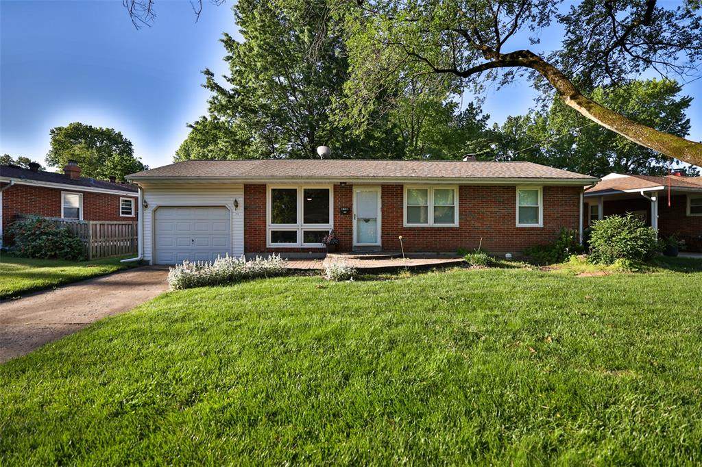 618 Roanoke Drive - Photo 1