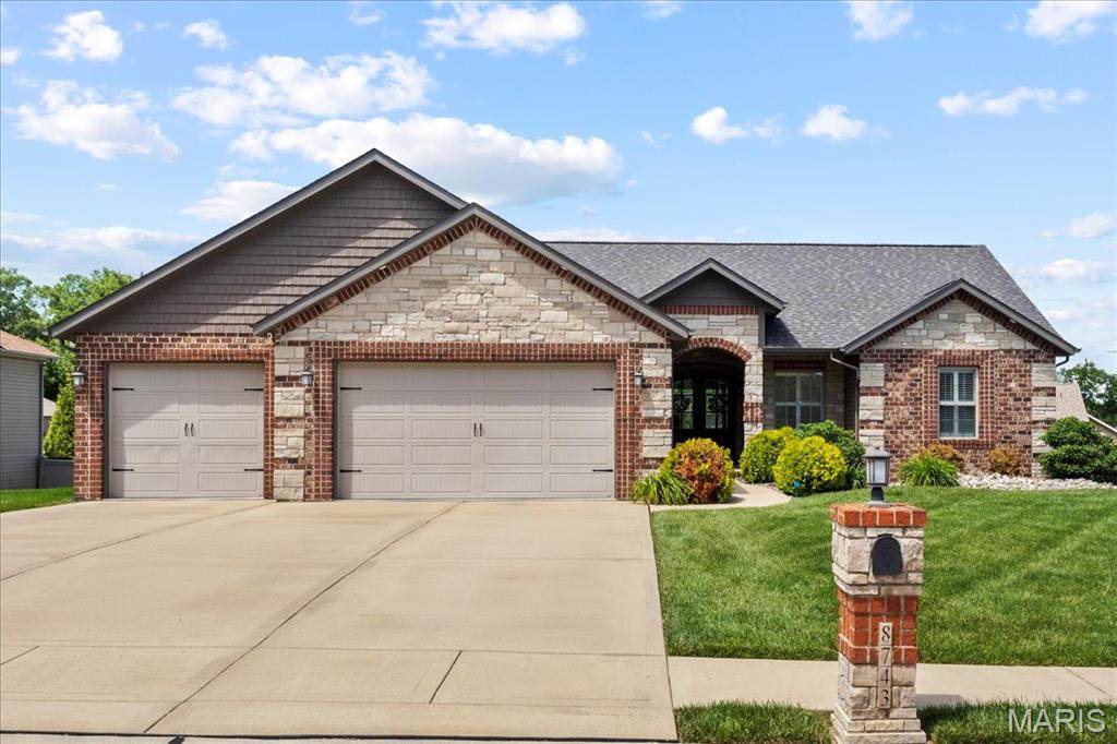 8743 Cardinal Creek Drive - Photo 1