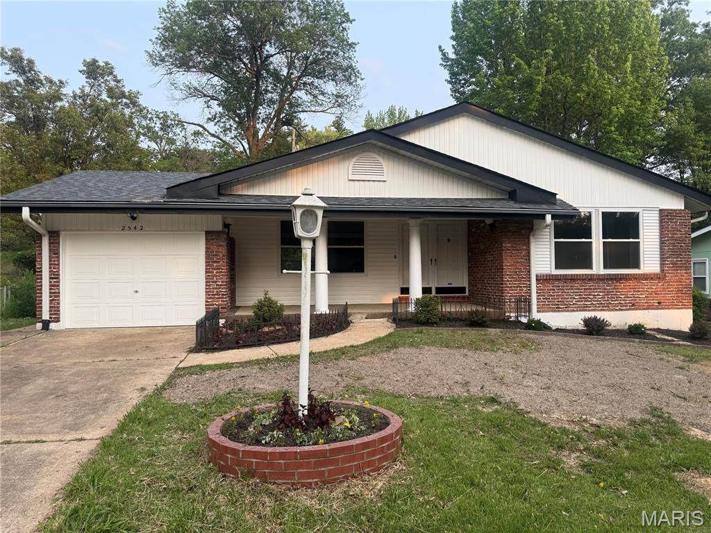 2542 Dukeland Drive - Photo 1