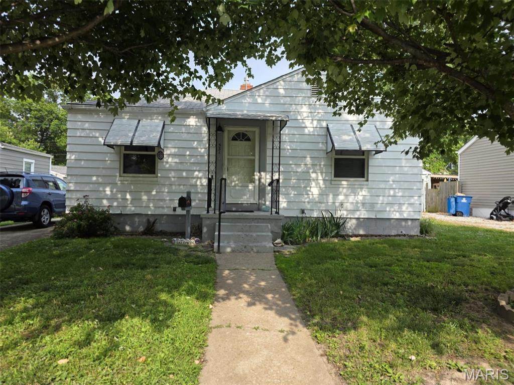 531 12th Street - Photo 1