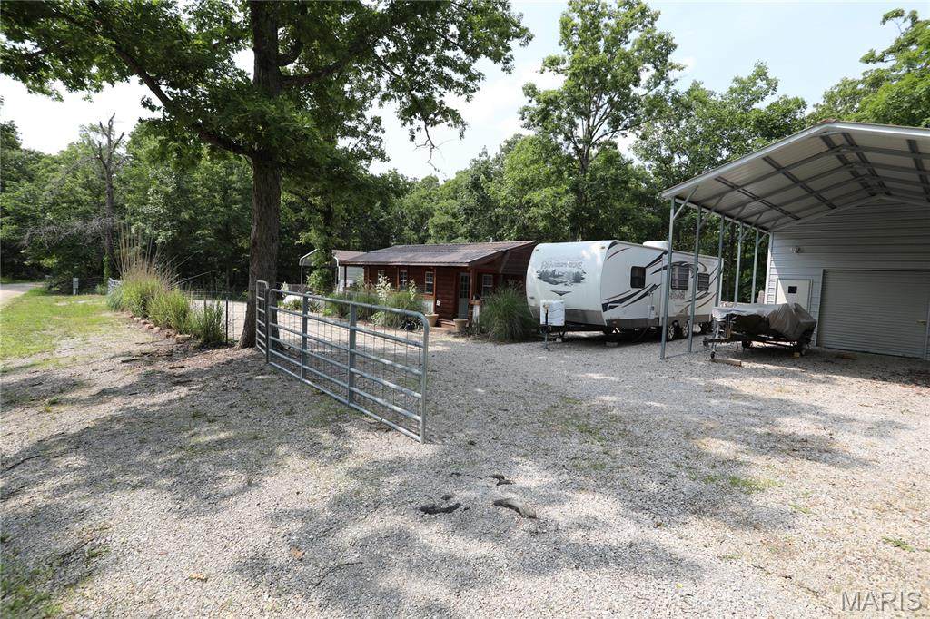 80 Lakeview Drive - Photo 1