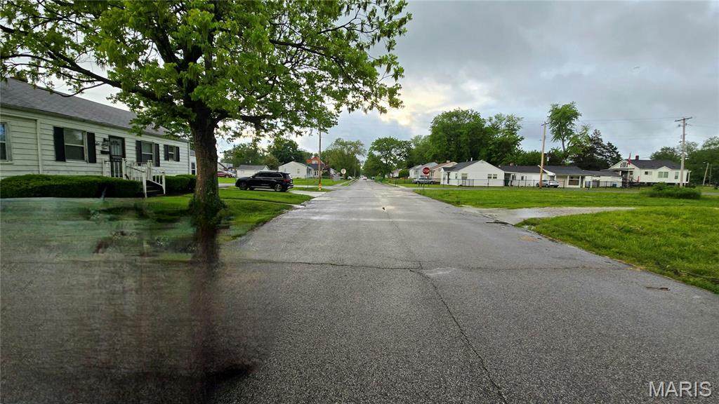 659 70th Street - Photo 1