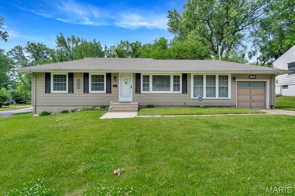 1400 Corinth Drive - Photo 1