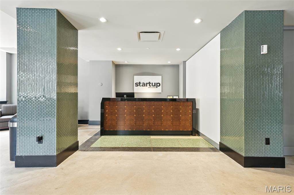 300 Broadway - Photo 1