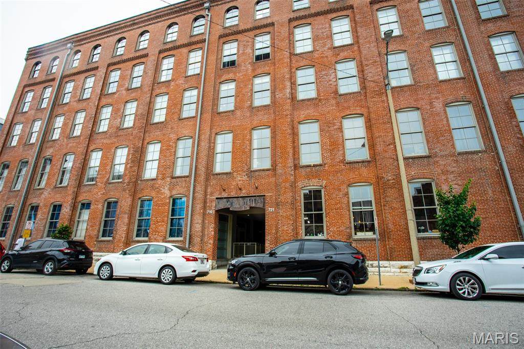 721 17th Street - Photo 1