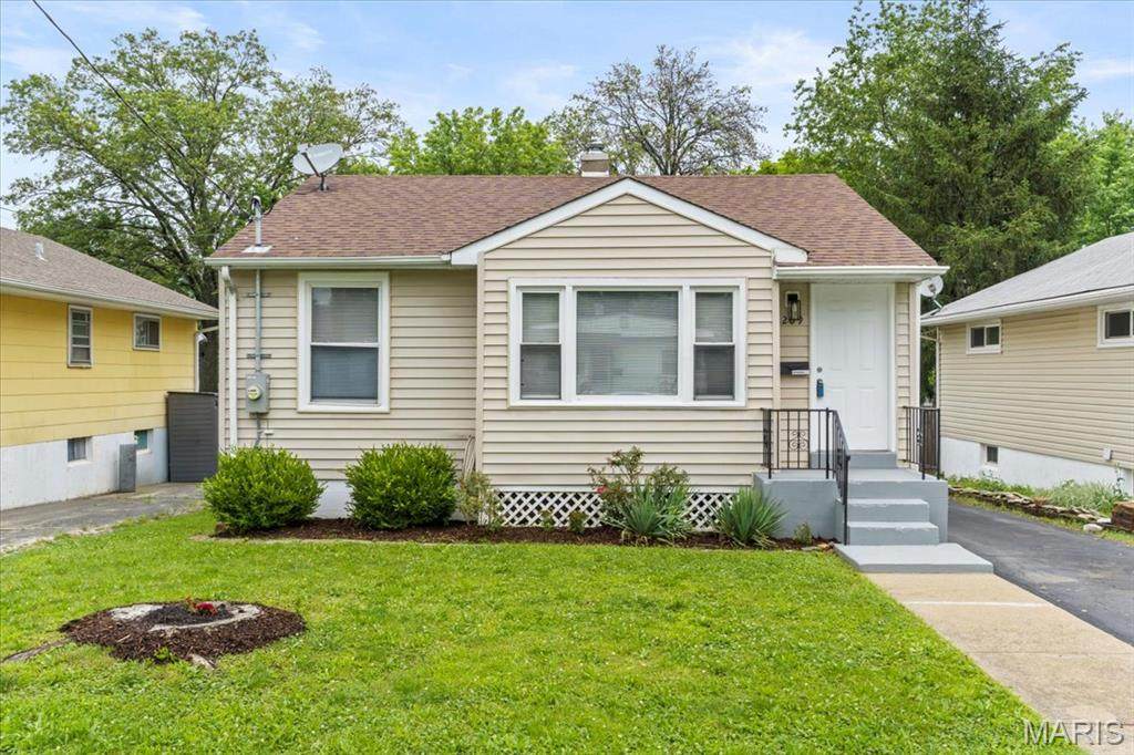 209 Monica Drive - Photo 1