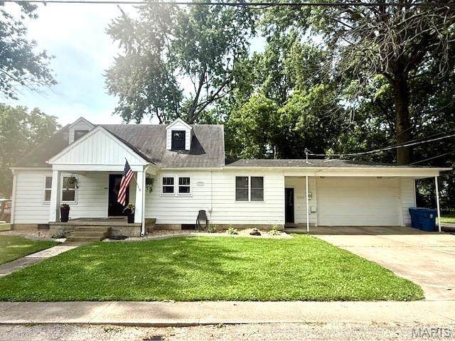 902 Sycamore Street - Photo 1