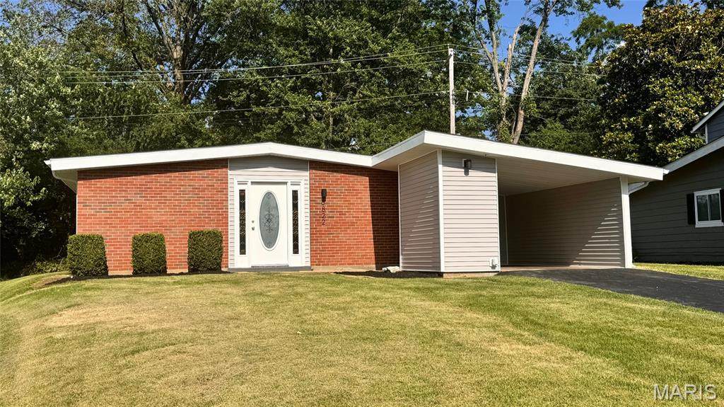 6822 Friarwood Drive - Photo 1