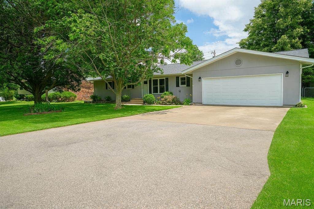 1008 Saint Johns Street - Photo 1