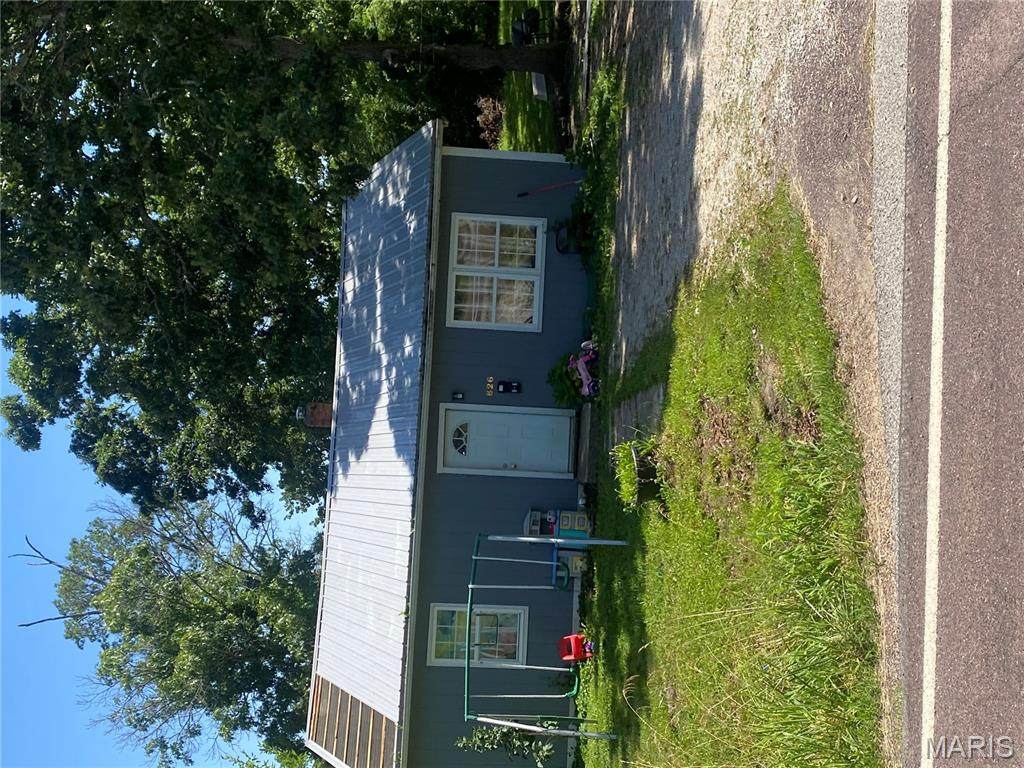 826 Washington Street - Photo 1