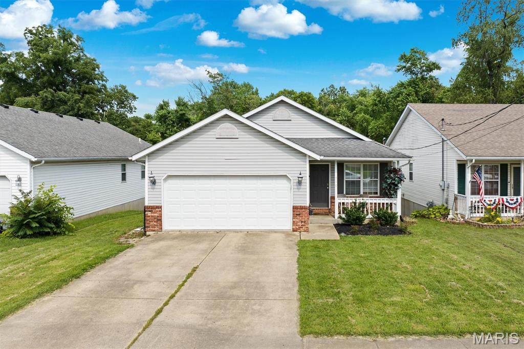 510 Combs Avenue - Photo 1