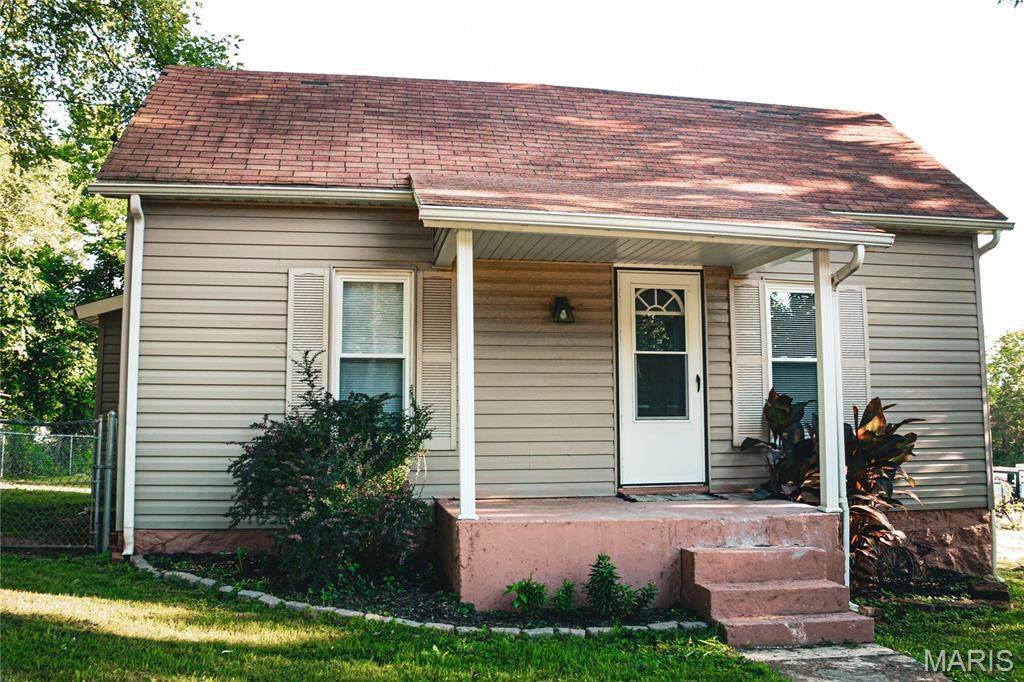 908 Birch Street - Photo 1
