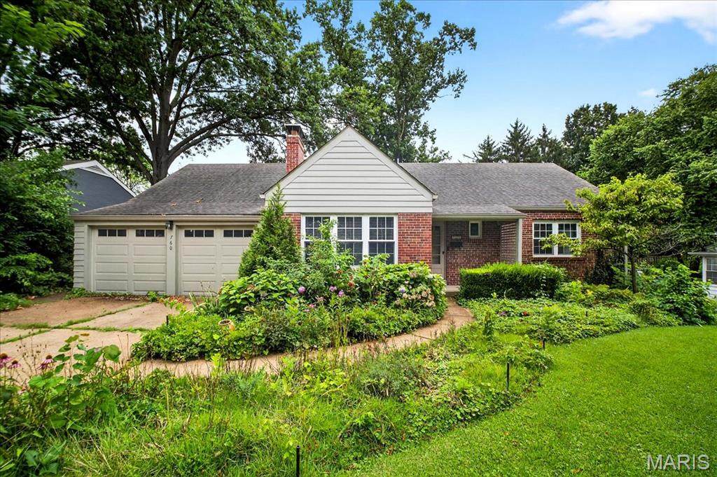 760 Chelsea Avenue - Photo 1