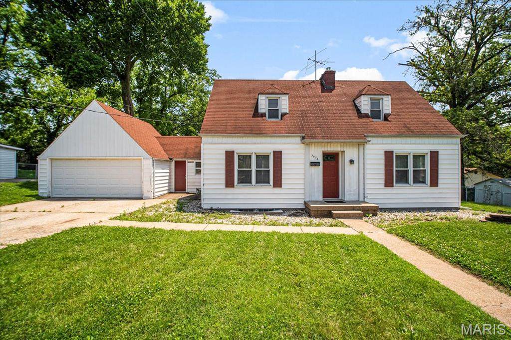 3954 Geraldine Avenue - Photo 1