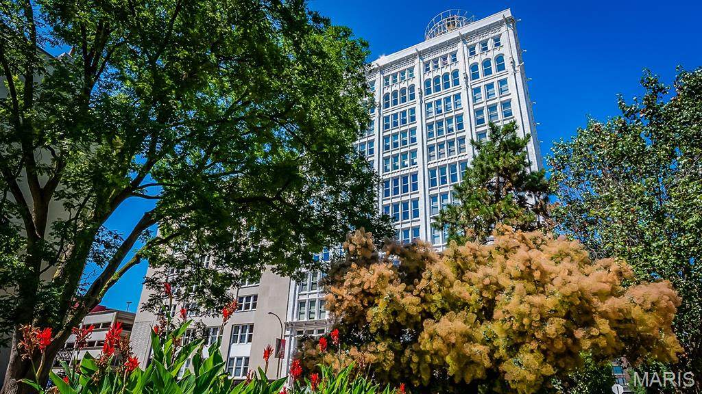 1501 Locust Street - Photo 1