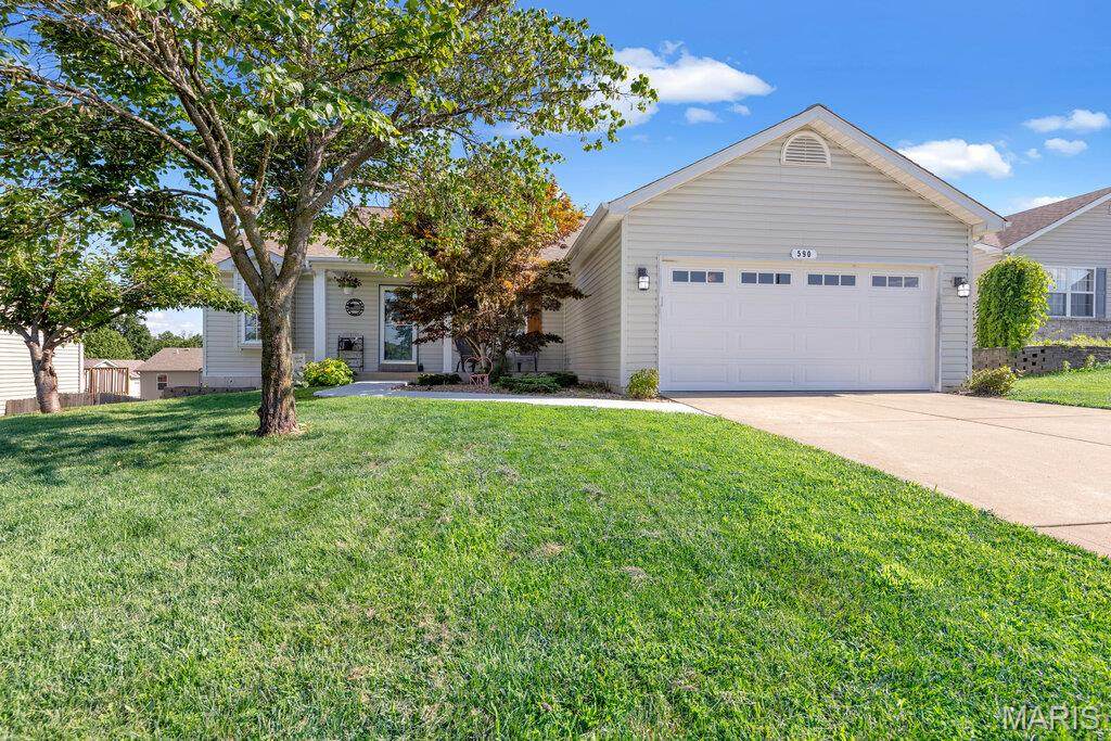 590 Glen Eagle Drive - Photo 1