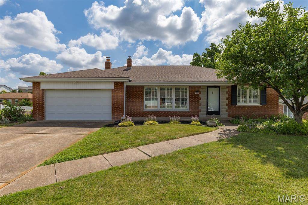 9900 Knollshire Drive - Photo 1