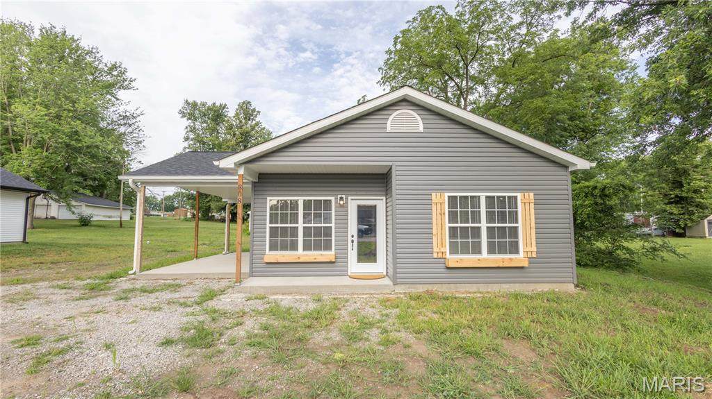 808 S Main - Photo 1