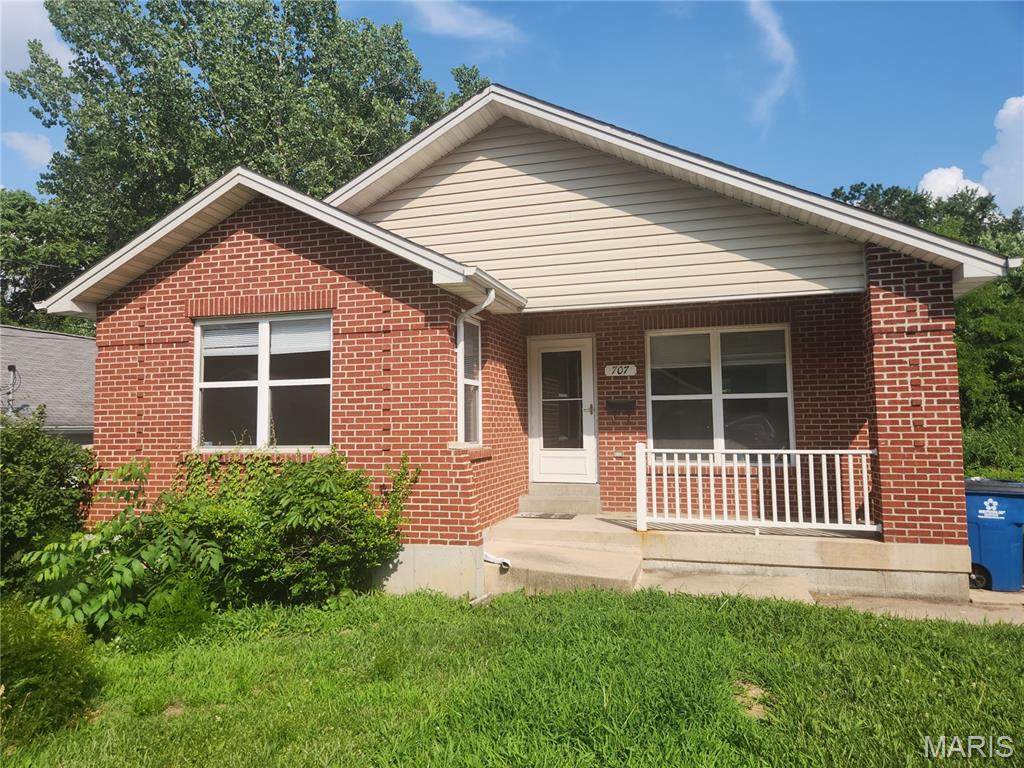 707 Silver Street - Photo 1