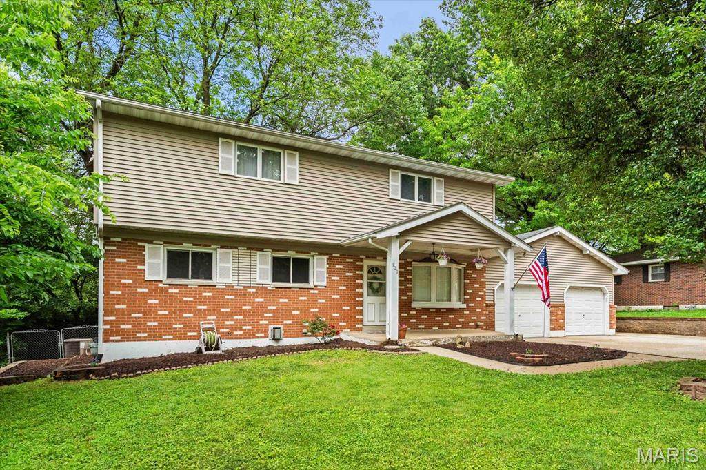 123 Appletree Lane - Photo 1