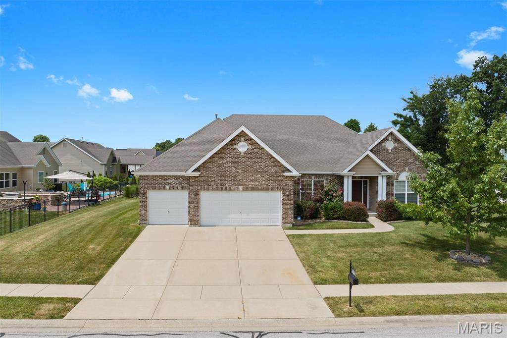 105 Forest Oaks Drive - Photo 1