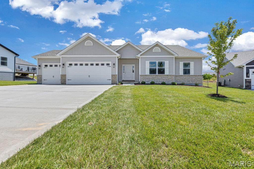 606 Woodhurst Court - Photo 1