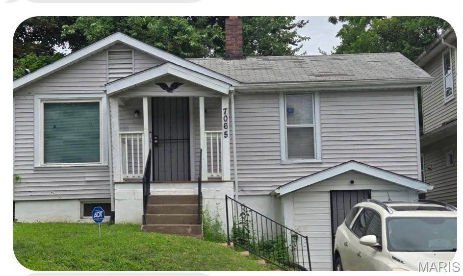 7065 Idlewild Avenue - Photo 1