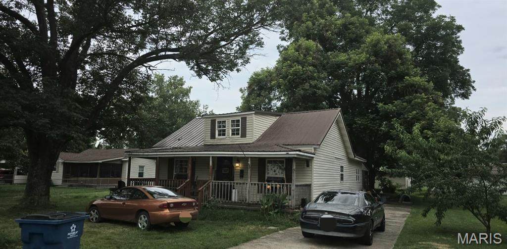 415 Gray Avenue - Photo 1