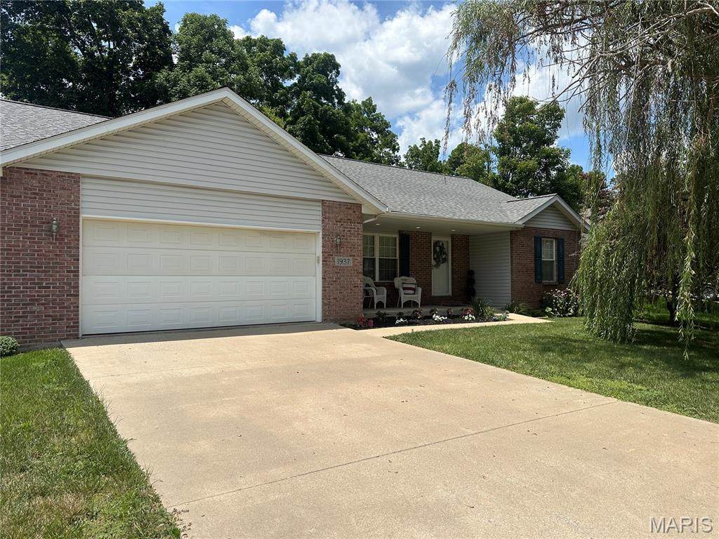 1937 Randol Drive - Photo 1