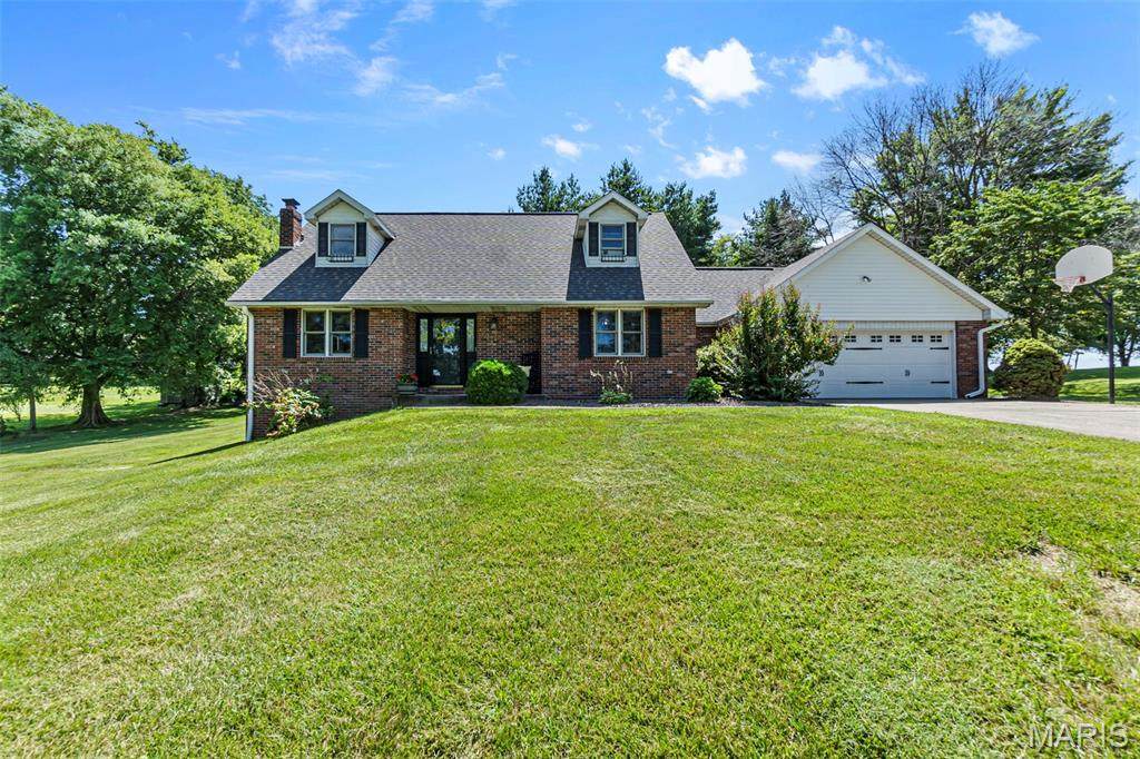 302 Country Lane - Photo 1