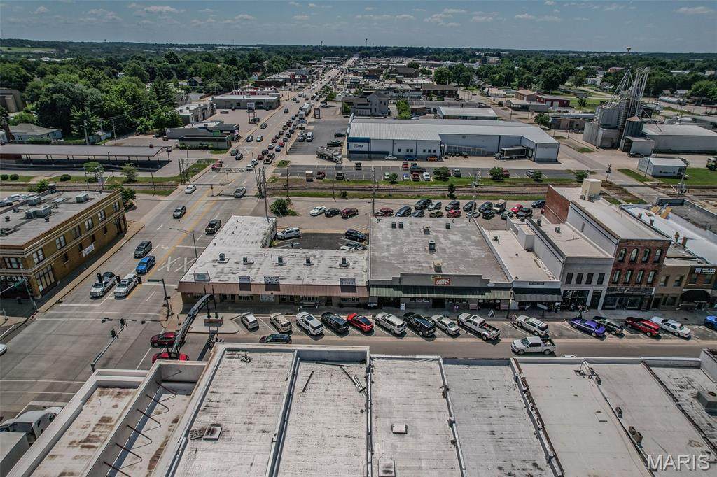 104 Commercial Street - Photo 1