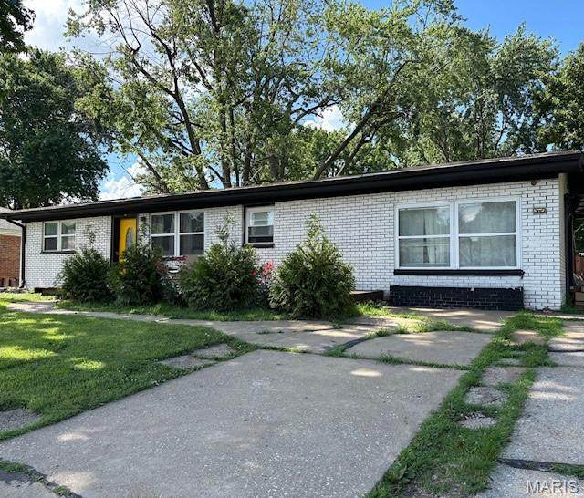 613 Sunnyhill Drive - Photo 1