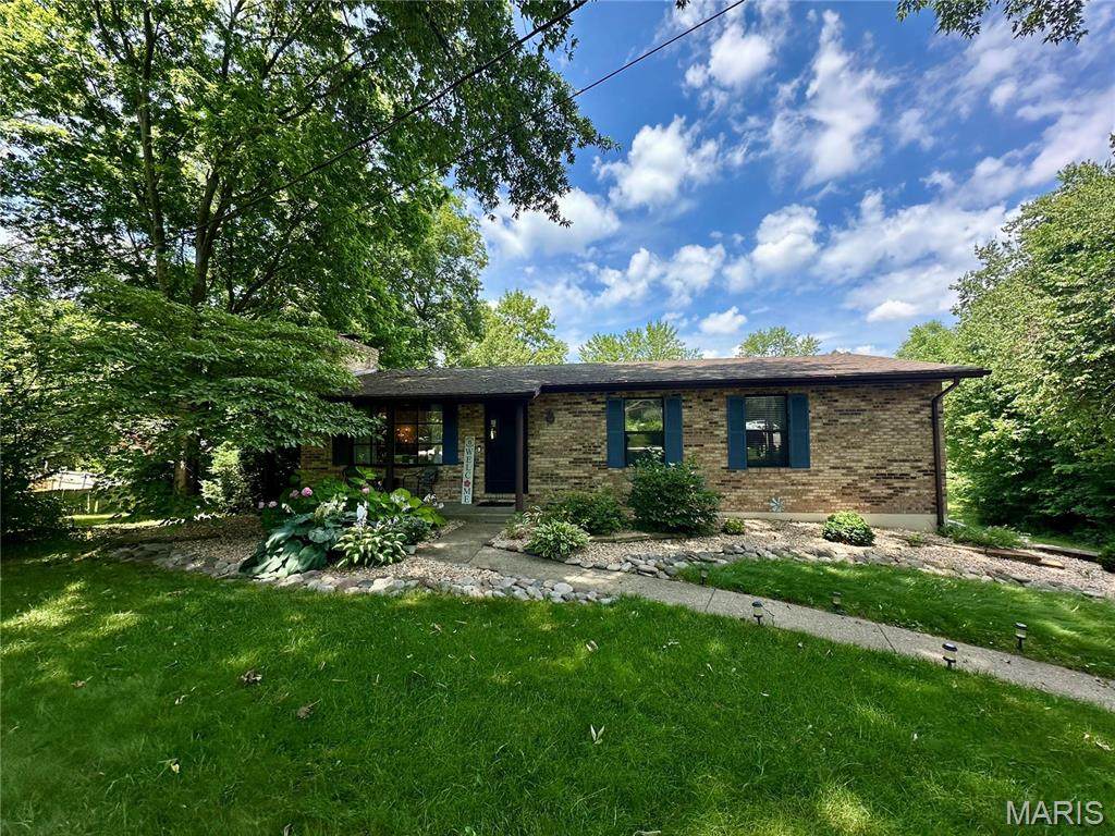 105 Whiteside Drive - Photo 1