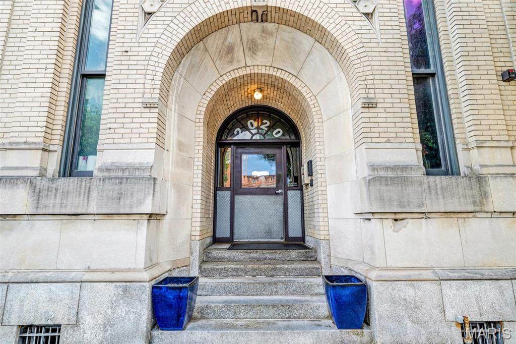 2020 Washington Avenue - Photo 1