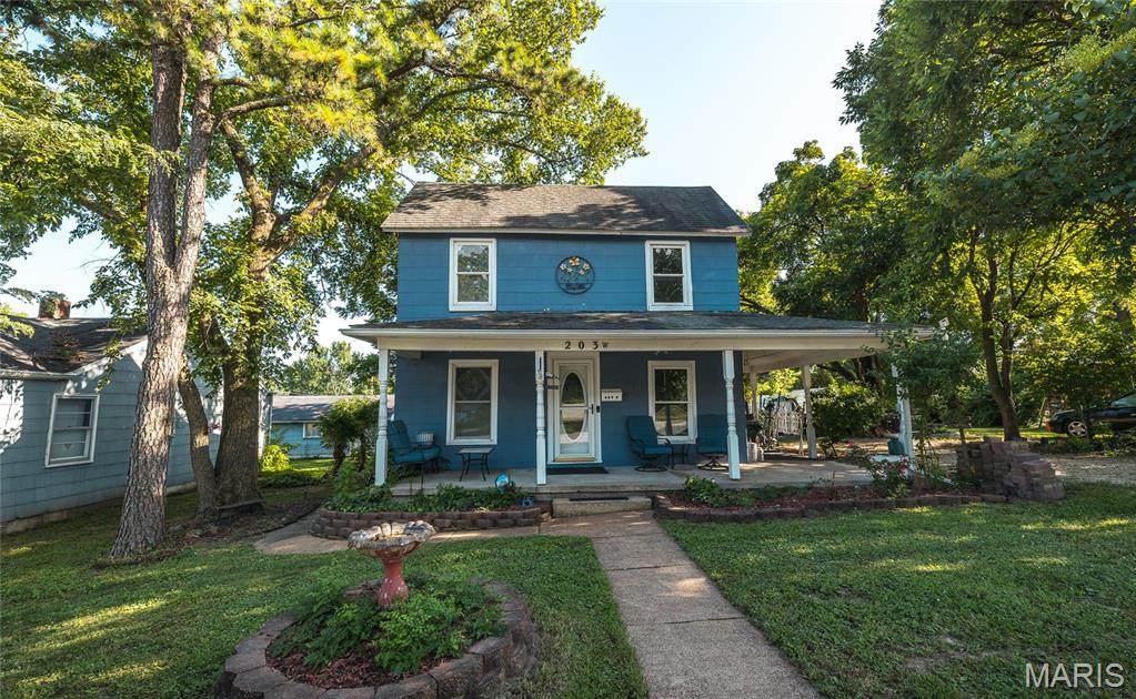 203 2nd Street - Photo 1