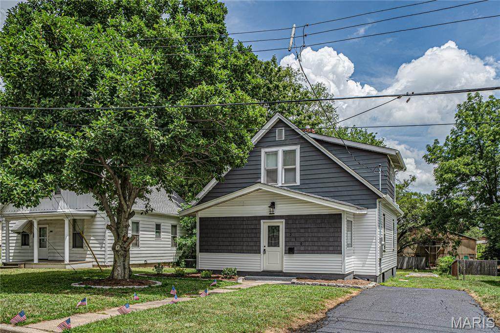 210 Springer Avenue - Photo 1