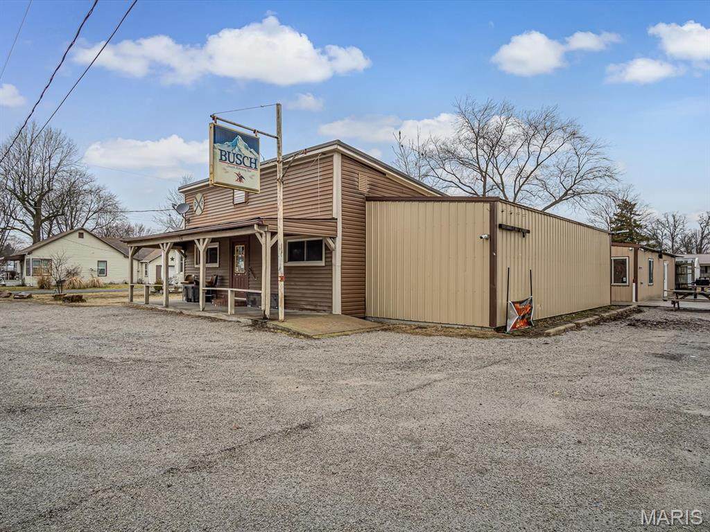 114 Russell St. - Photo 1