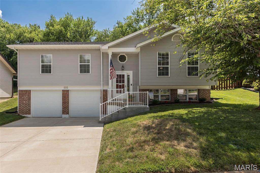 555 Vernal Hill Court - Photo 1
