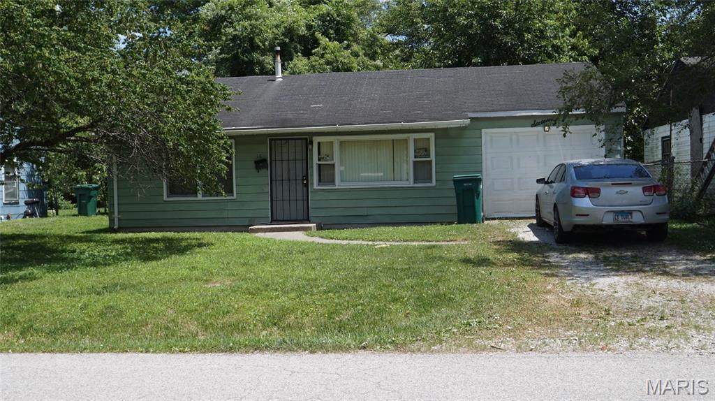 16 Helen Court - Photo 1