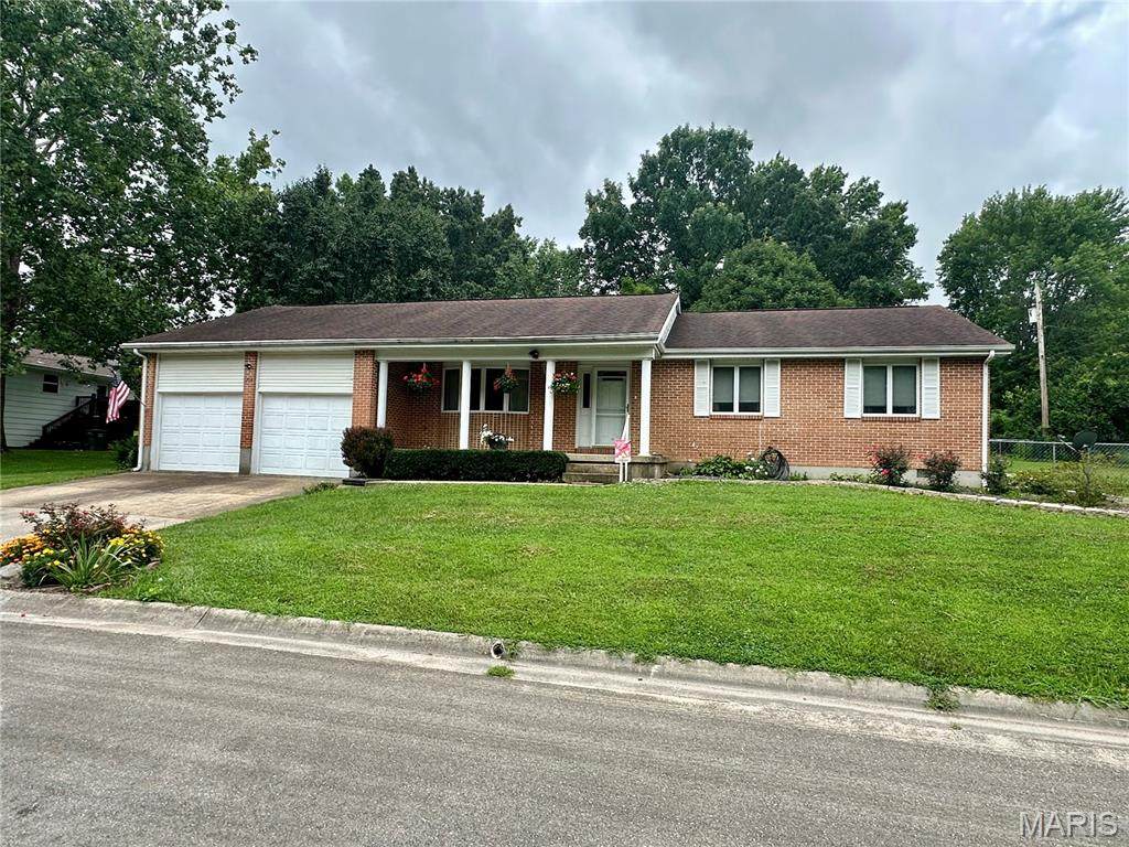 1204 Sycamore Drive - Photo 1