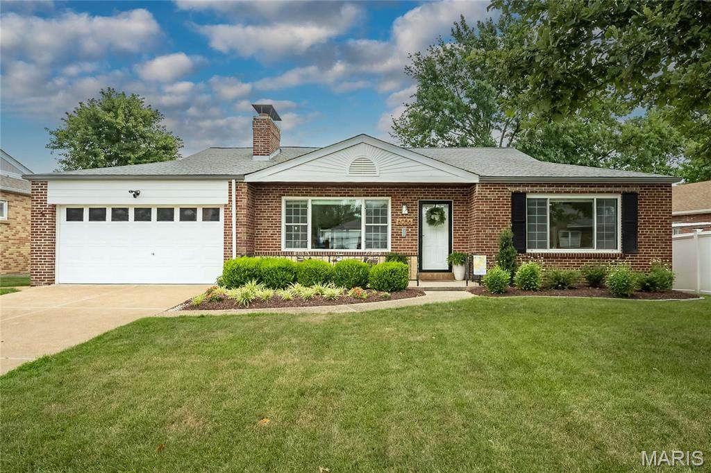 6056 Childress Avenue - Photo 1