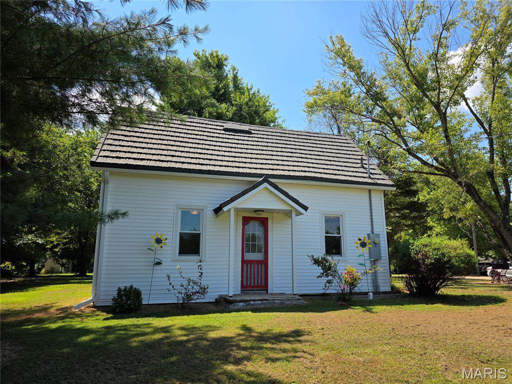 22746 Nebraska Road - Photo 1