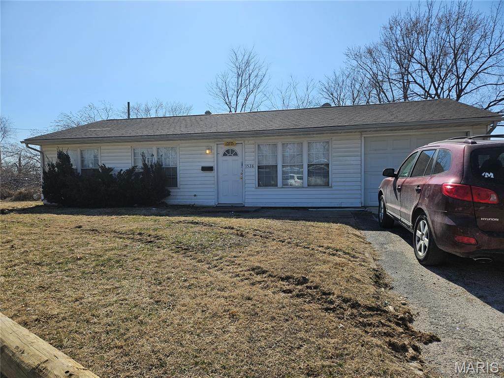 1528 Andrews Drive - Photo 1