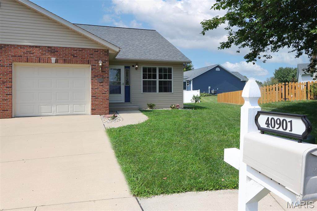 10904 Upland Terrace Drive - Photo 1