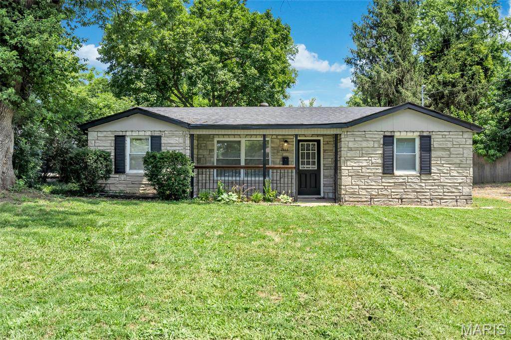 2313 Meadow Drive - Photo 1