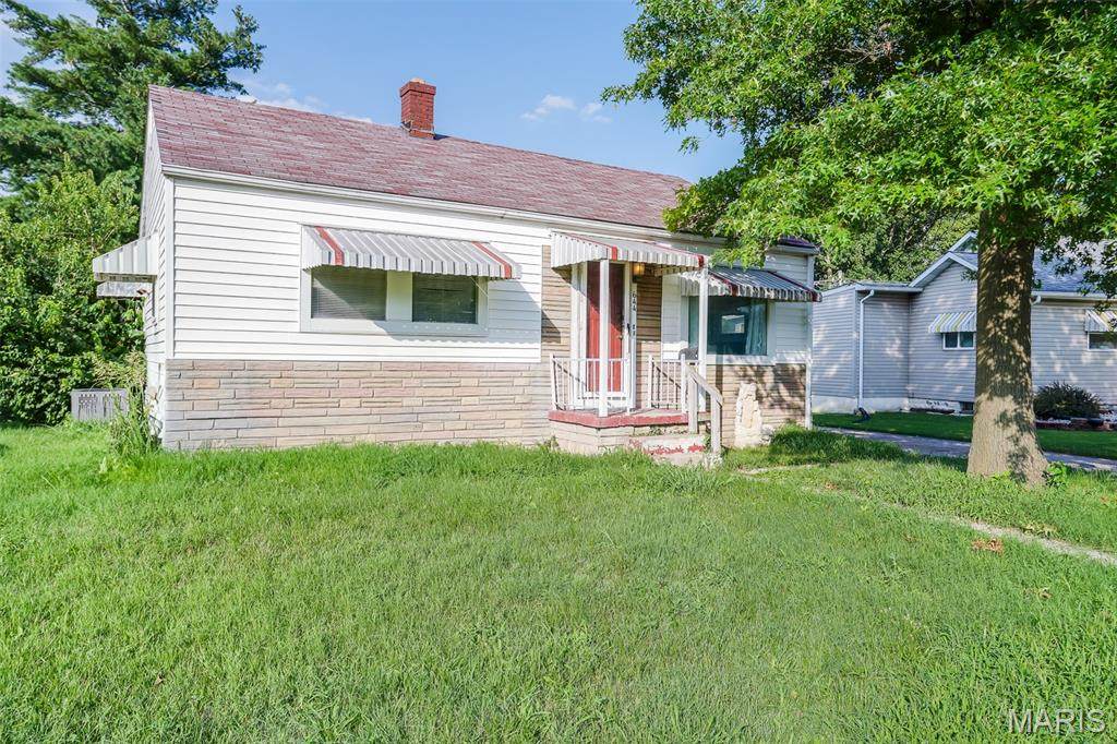 644 Lincoln Avenue - Photo 1