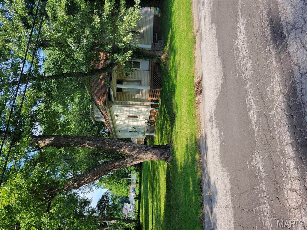 839 Prickett Avenue - Photo 1