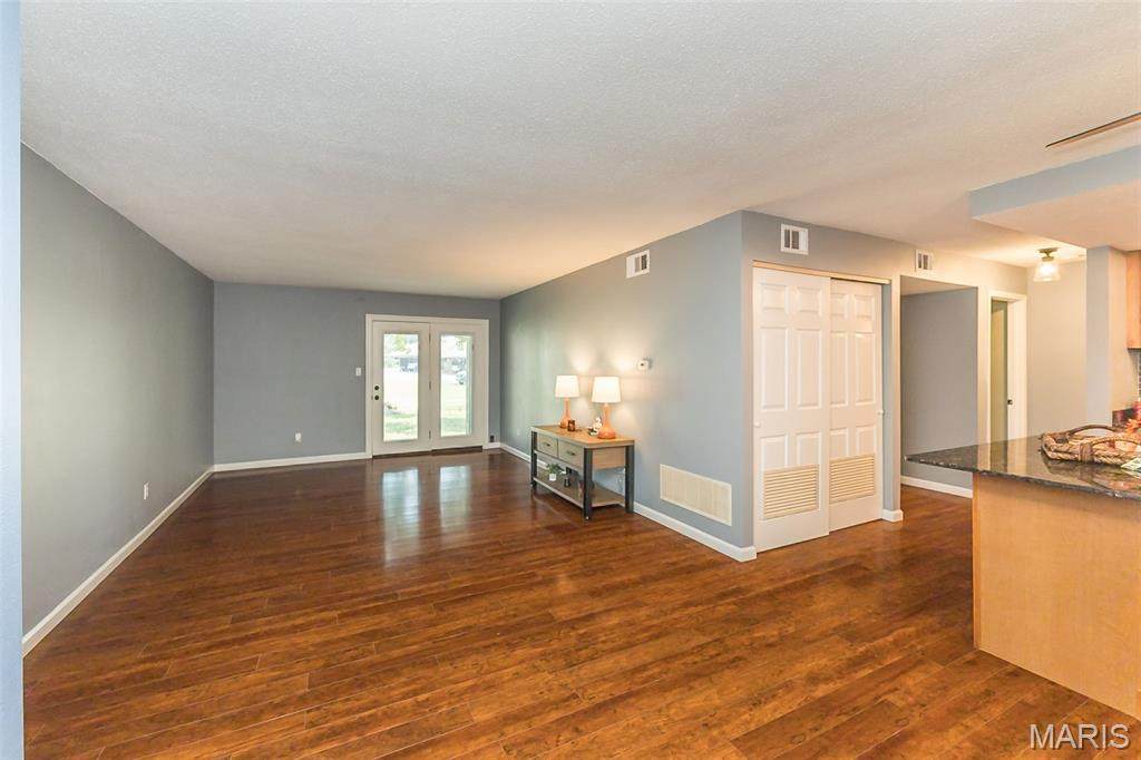 1400 Heritage Landing - Photo 1