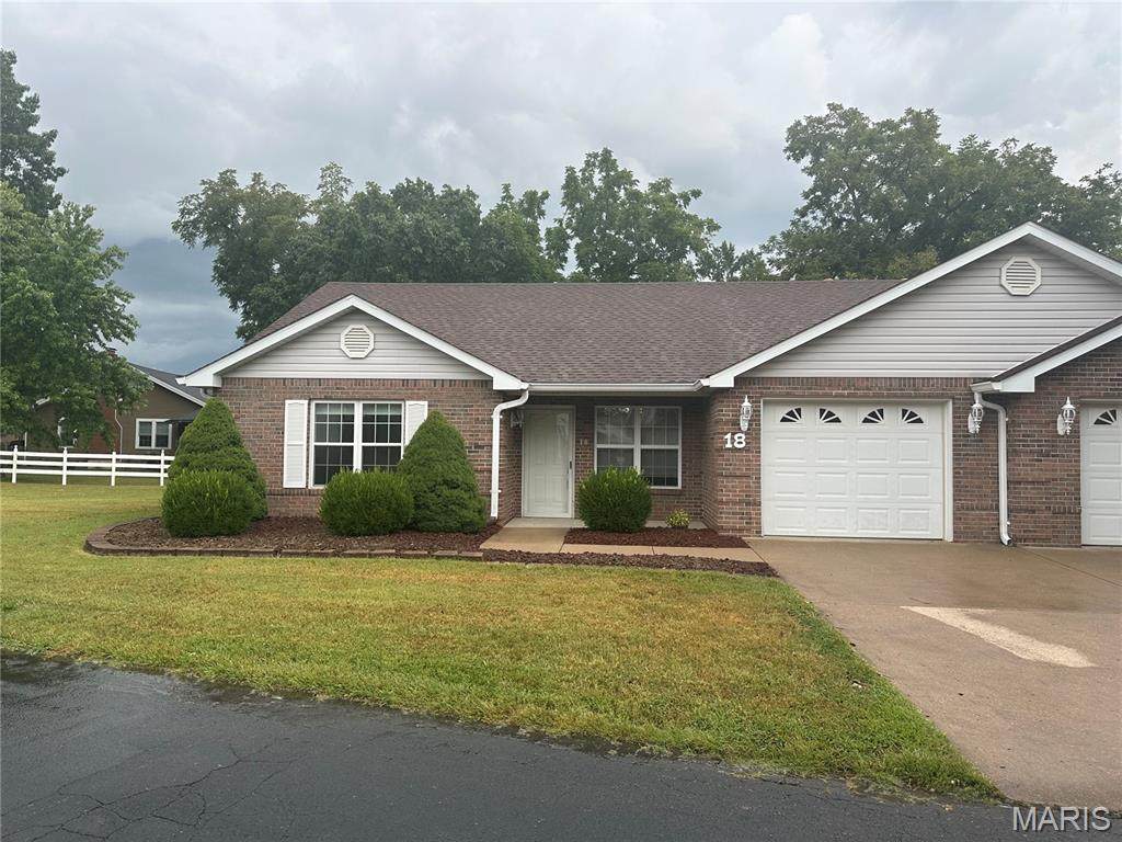 530 Ashbrook Drive - Photo 1